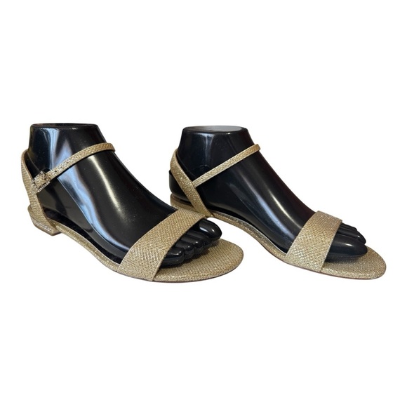 BADGLEY MISCHKA Gold Metallic Strappy Sandals Crystal Heel Womens Size 7 NWT - Picture 3 of 12